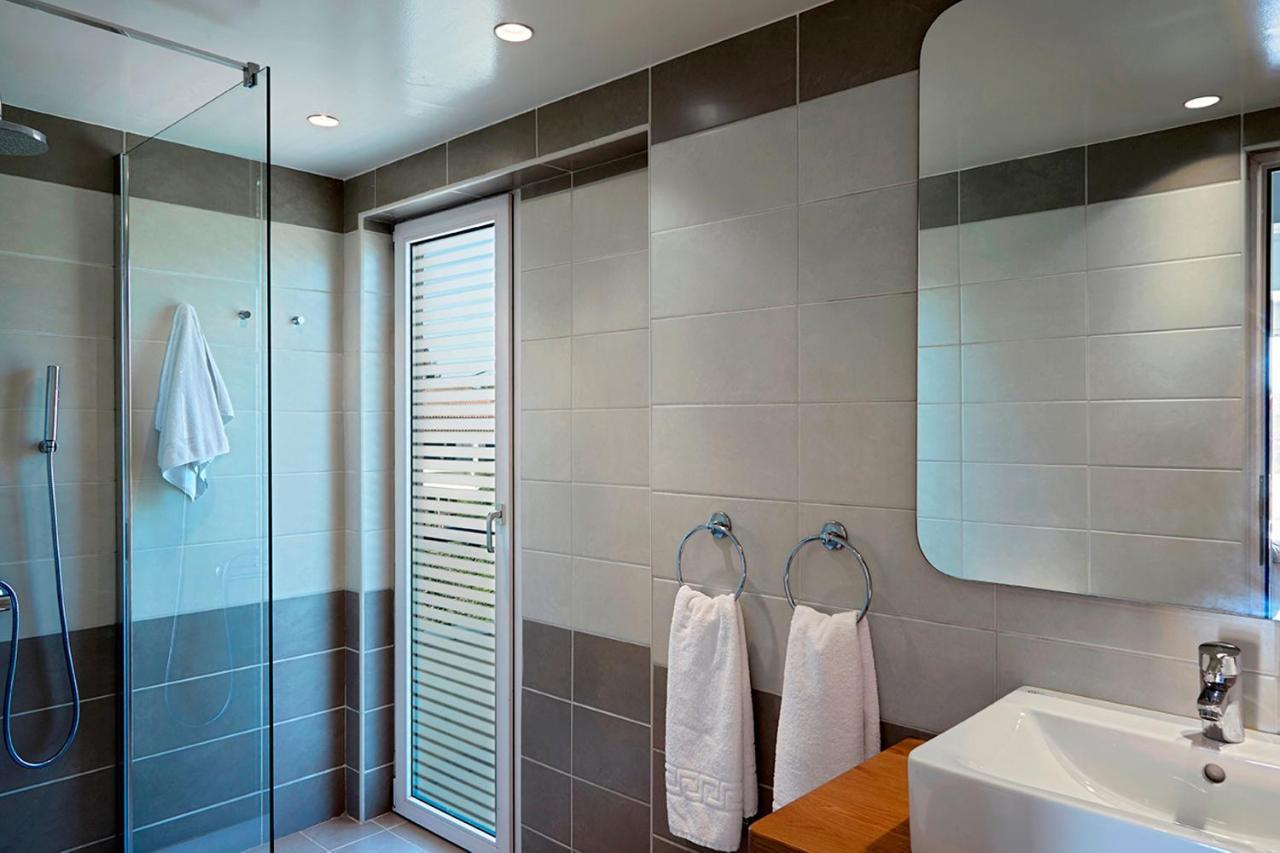 Helion Apartments Гувія Екстер'єр фото