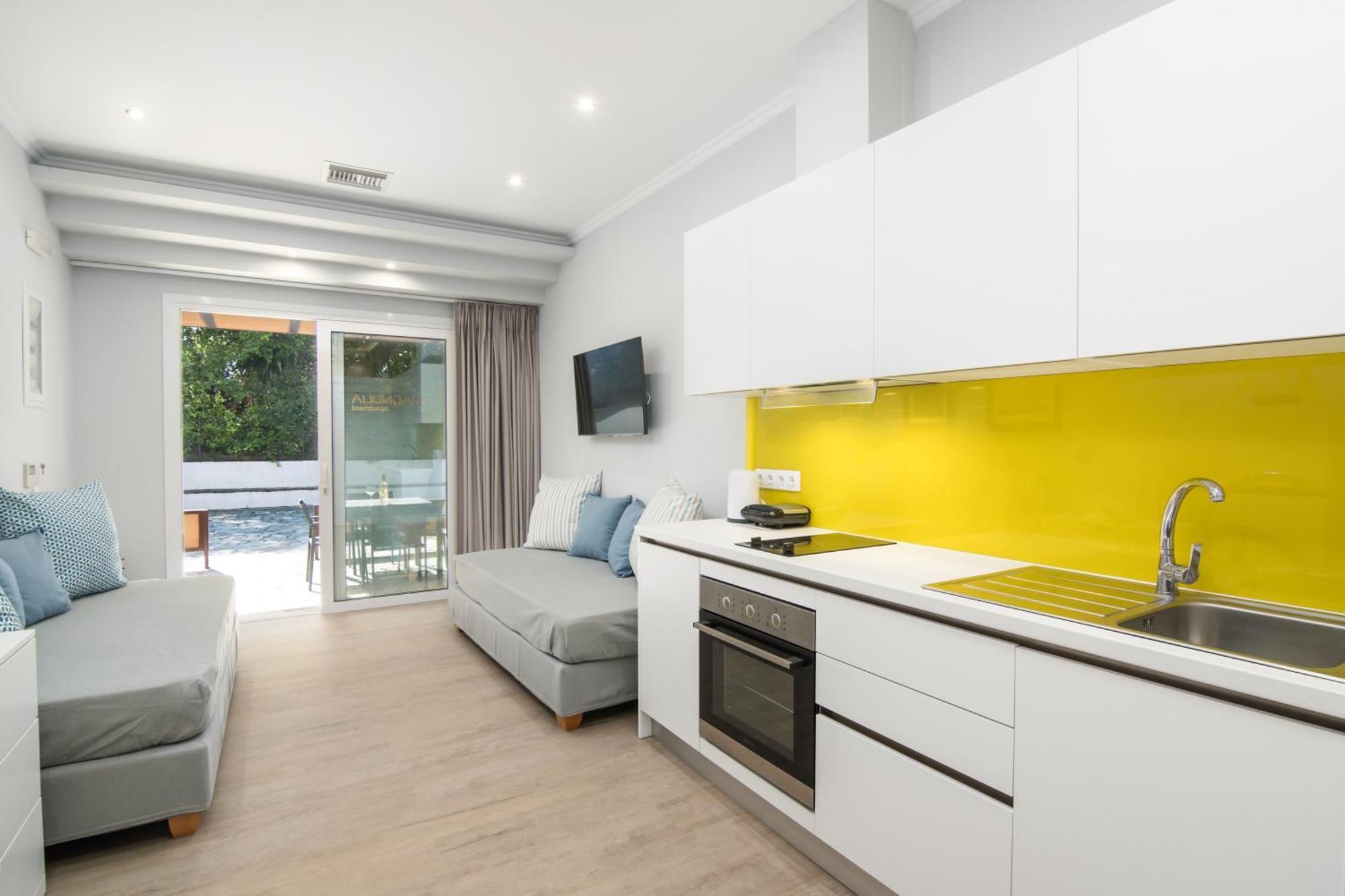 Helion Apartments Гувія Екстер'єр фото