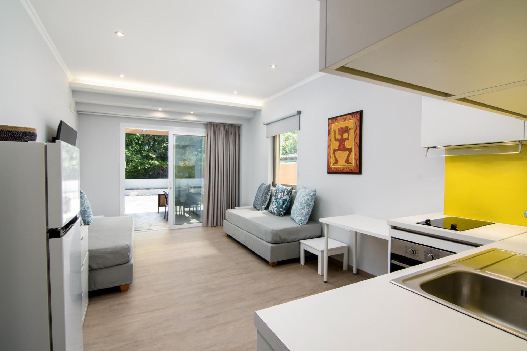 Helion Apartments Гувія Екстер'єр фото